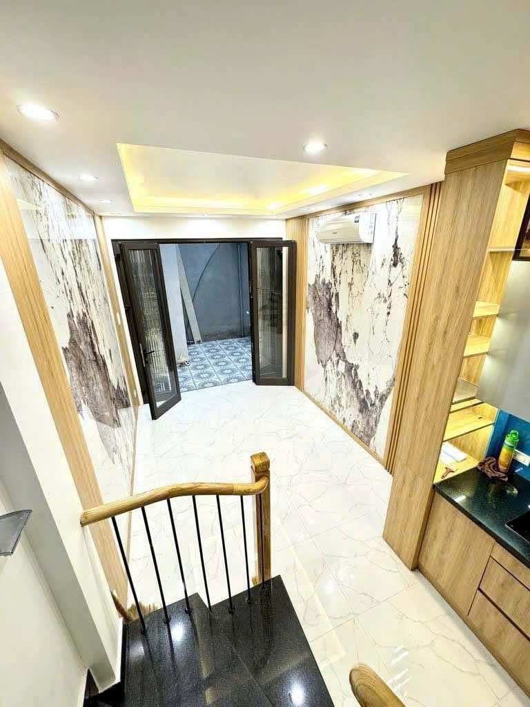 Cho thuê nhà Phố Giáp Nhị 5 tầng, 3 ngủ, 11 Triệu Full đồ vào ngay, ,ở gđ, nhóm đi làm - Ảnh 1